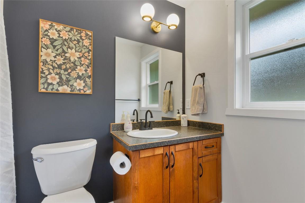 









5644


Lynes

Road,
Falkland,




BC
V0E 1W0

