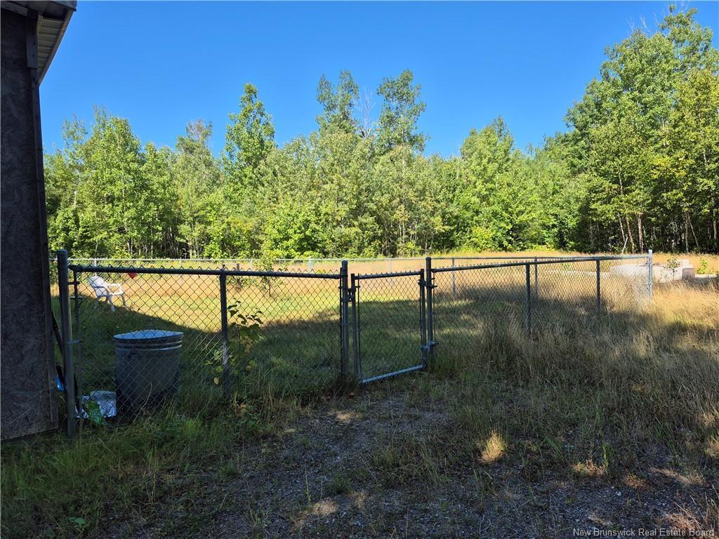 









815


Rte 303

,
Village-Des-Poirier,




NB
E8N 1N2

