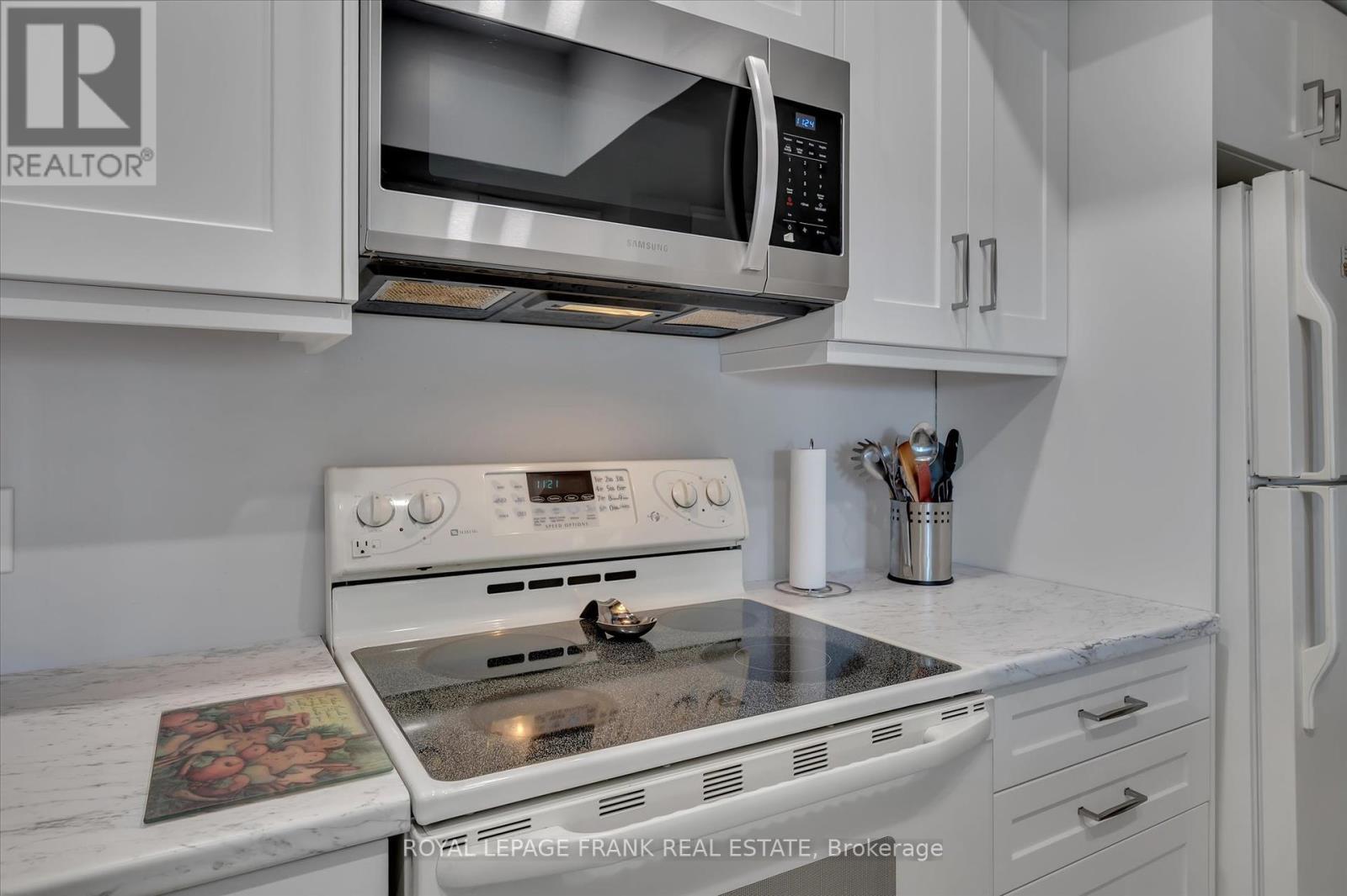 












308 - 40 AUBURN STREET

,
Peterborough East (North),




Ontario
K9H2G2

