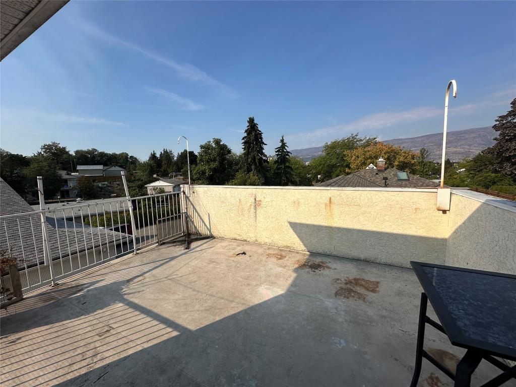 









1373


Orchard

Drive,
Kelowna,




BC
V1Y 3V1

