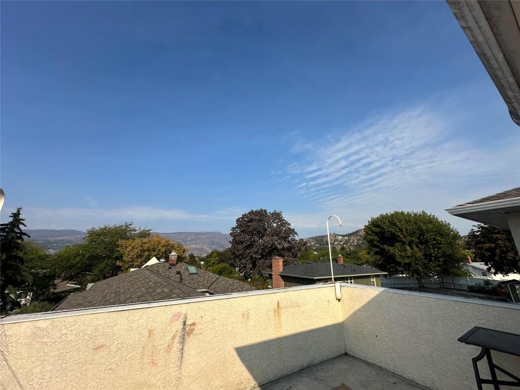 









1373


Orchard

Drive,
Kelowna,




BC
V1Y 3V1

