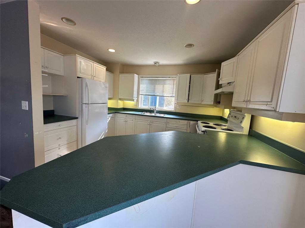 









1373


Orchard

Drive,
Kelowna,




BC
V1Y 3V1


