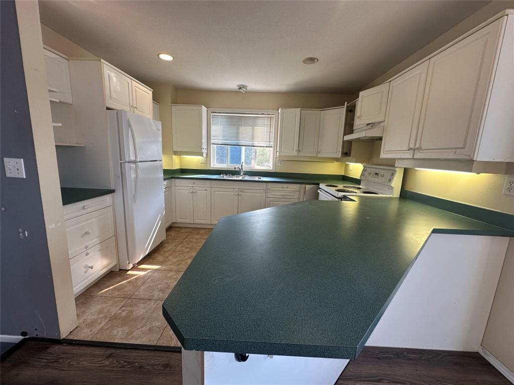 









1373


Orchard

Drive,
Kelowna,




BC
V1Y 3V1

