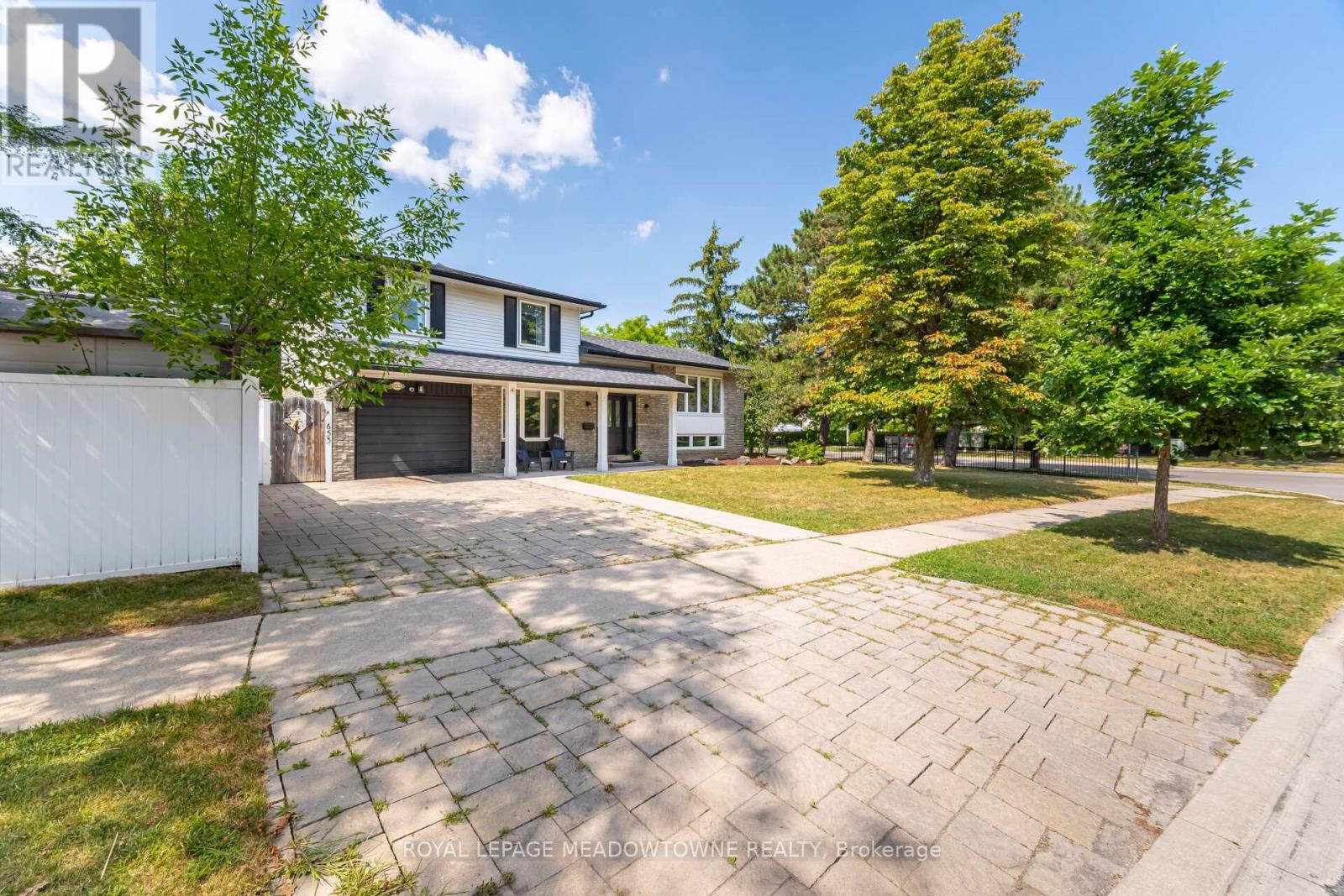












653 JOYCE BOULEVARD

,
Milton,




Ontario
L9T3E3

