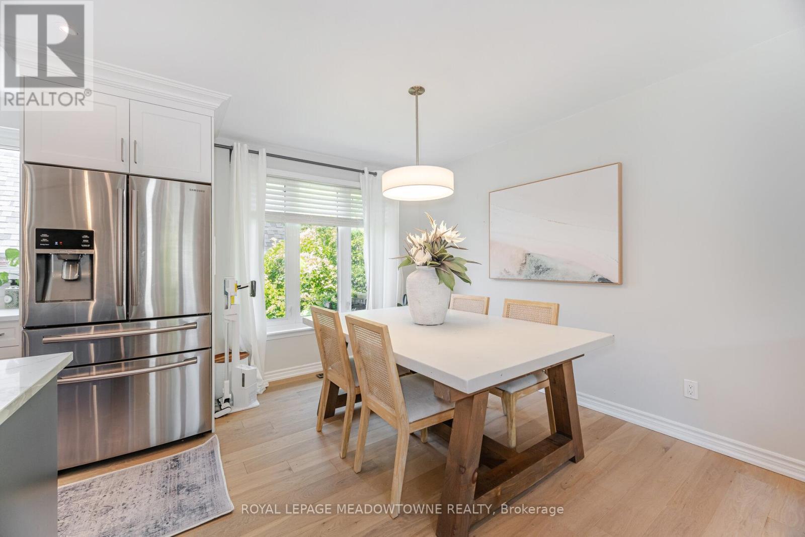 












653 JOYCE BOULEVARD

,
Milton,




Ontario
L9T3E3

