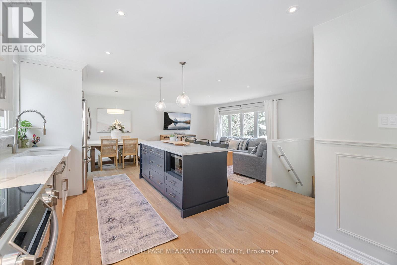 












653 JOYCE BOULEVARD

,
Milton,




Ontario
L9T3E3

