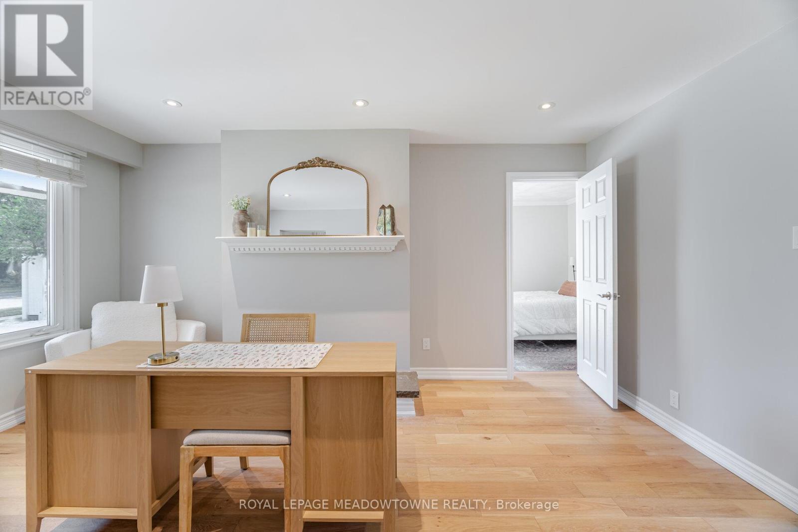 












653 JOYCE BOULEVARD

,
Milton,




Ontario
L9T3E3

