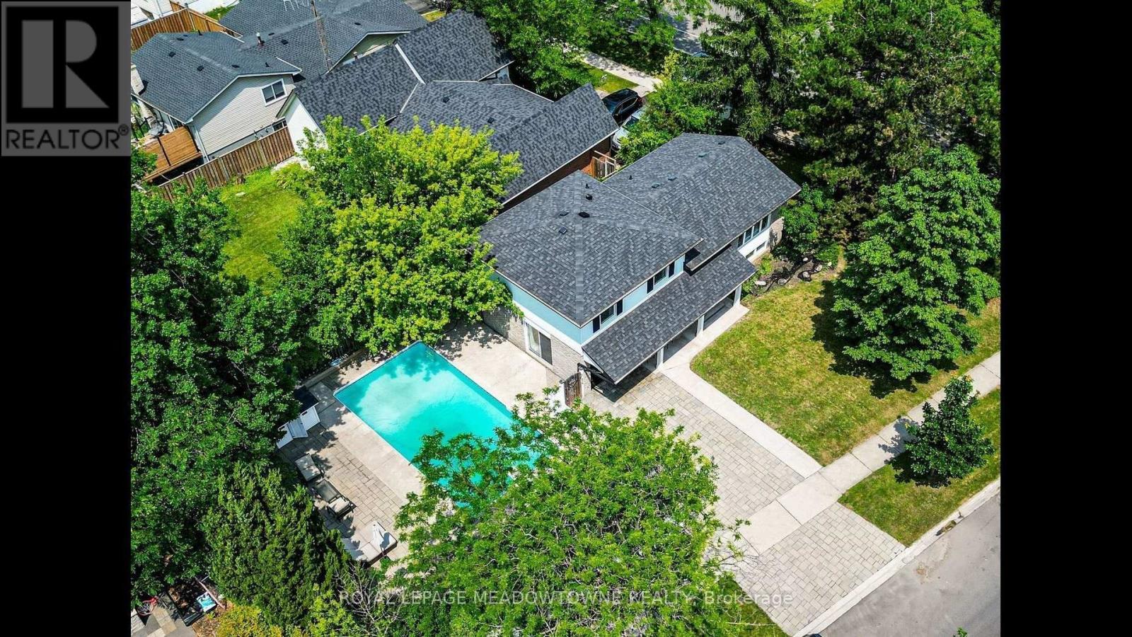 












653 JOYCE BOULEVARD

,
Milton,




Ontario
L9T3E3

