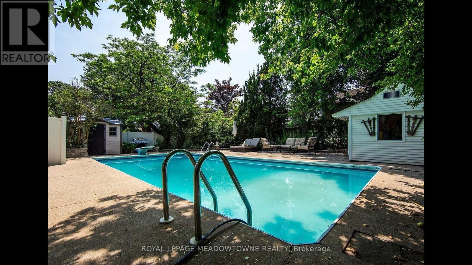 












653 JOYCE BOULEVARD

,
Milton,




Ontario
L9T3E3

