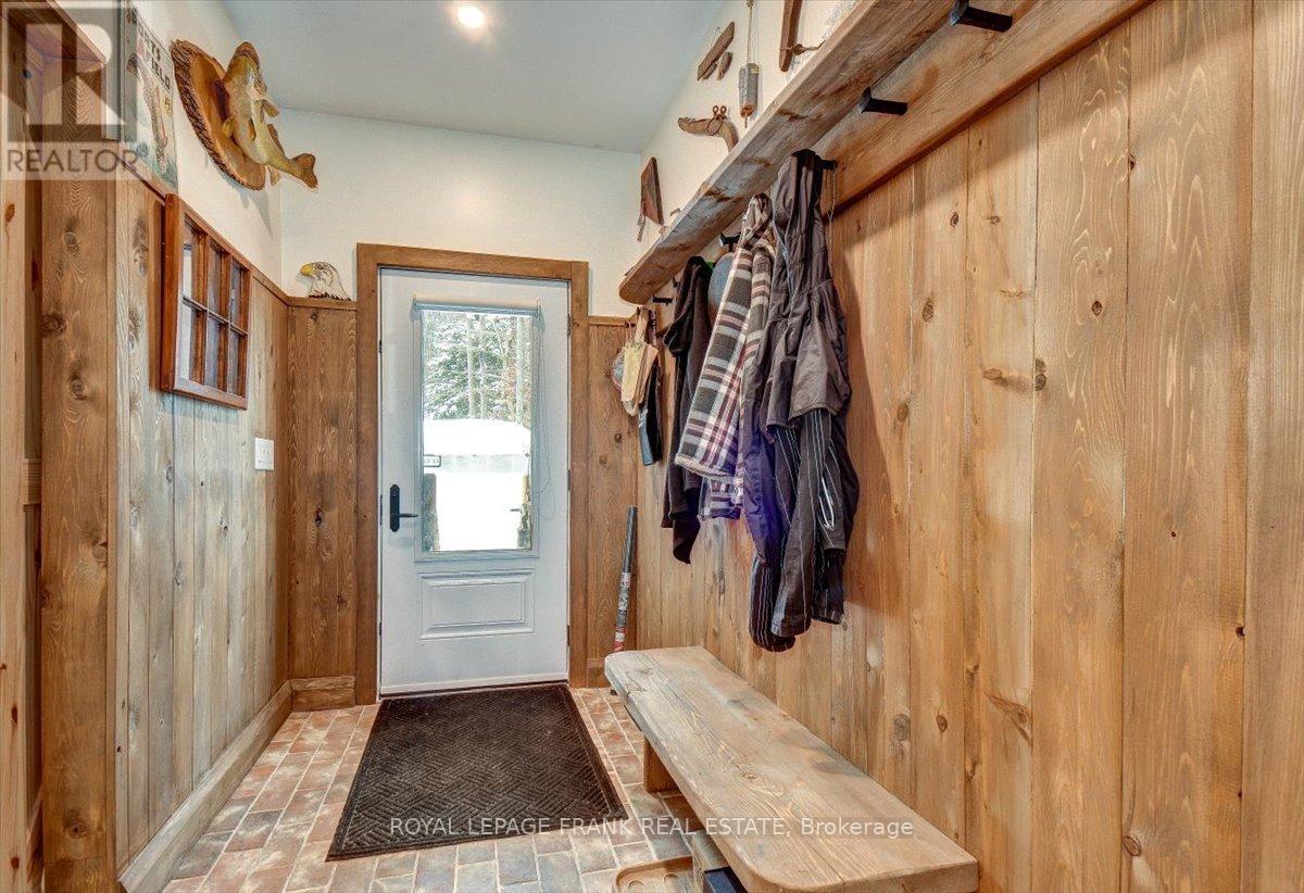 












355 WEST DIAMOND LAKE ROAD

,
Hastings Highlands (Herschel Ward),




Ontario
K0L2A0

