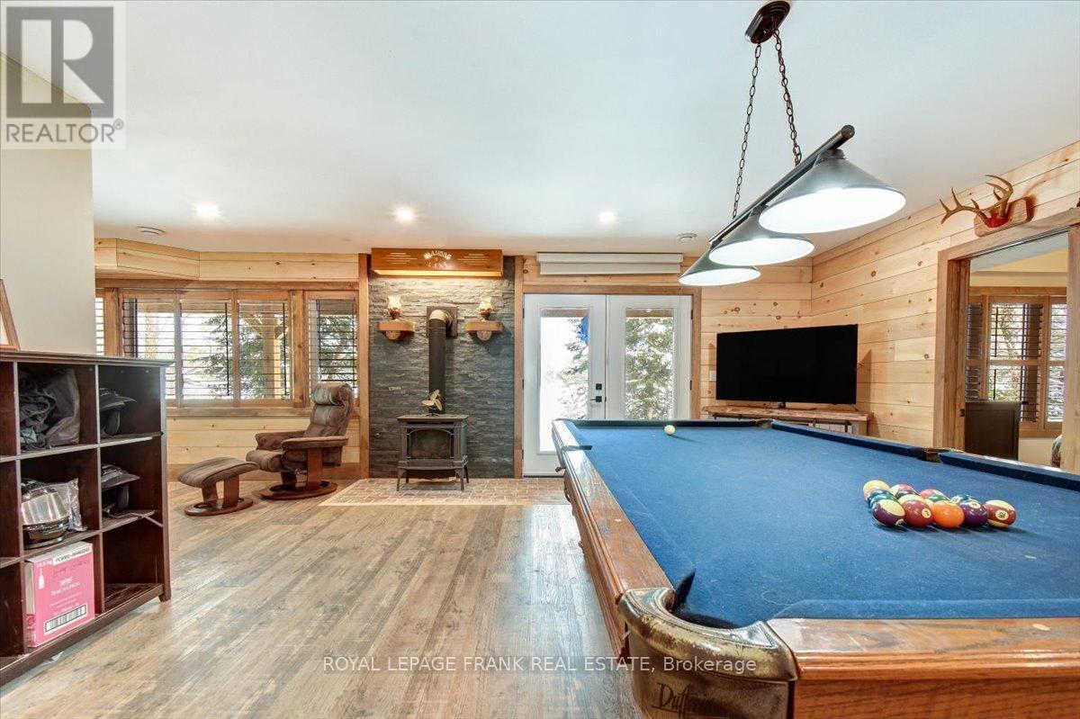 












355 WEST DIAMOND LAKE ROAD

,
Hastings Highlands (Herschel Ward),




Ontario
K0L2A0

