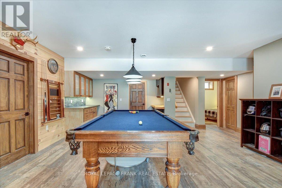 












355 WEST DIAMOND LAKE ROAD

,
Hastings Highlands (Herschel Ward),




Ontario
K0L2A0

