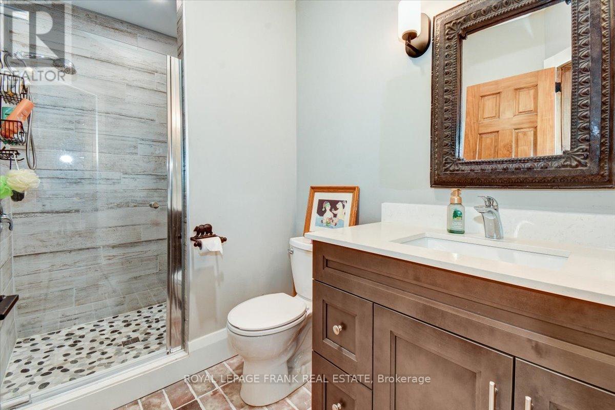 












355 WEST DIAMOND LAKE ROAD

,
Hastings Highlands (Herschel Ward),




Ontario
K0L2A0

