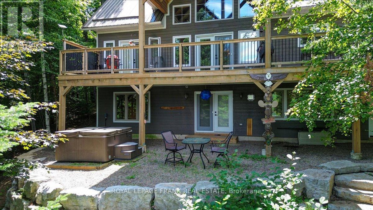 












355 WEST DIAMOND LAKE ROAD

,
Hastings Highlands (Herschel Ward),




Ontario
K0L2A0

