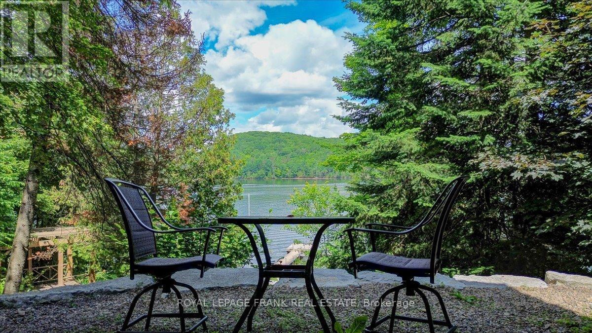












355 WEST DIAMOND LAKE ROAD

,
Hastings Highlands (Herschel Ward),




Ontario
K0L2A0

