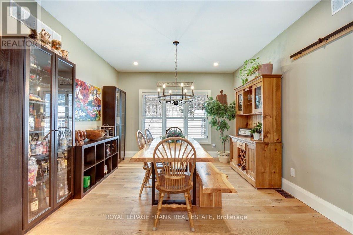 












355 WEST DIAMOND LAKE ROAD

,
Hastings Highlands (Herschel Ward),




Ontario
K0L2A0

