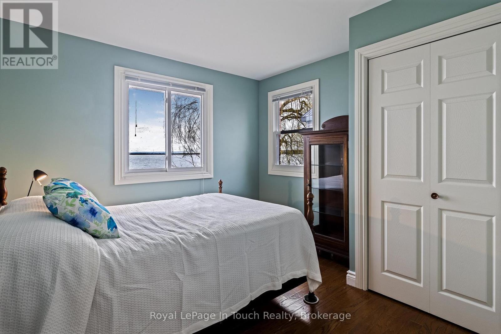 












278 ROBINS POINT ROAD

,
Tay (Victoria Harbour),




Ontario
L0K2A0

