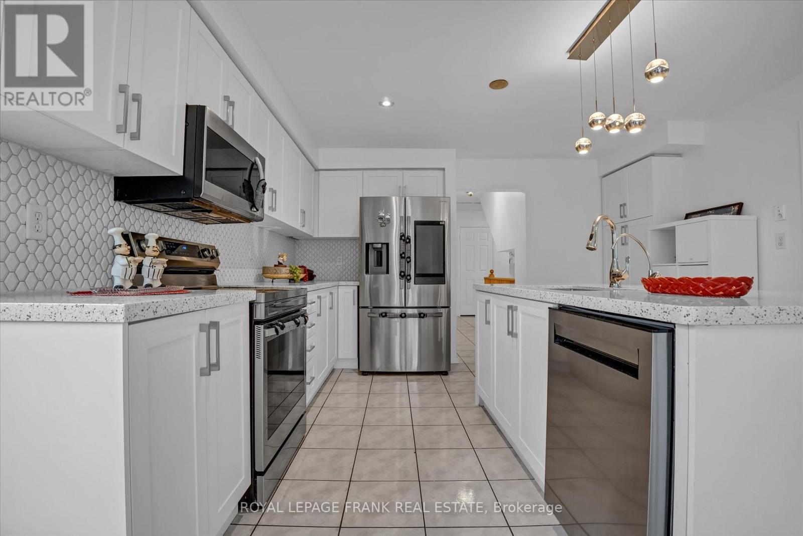 












1330 ALDERGROVE DRIVE

,
Oshawa (Taunton),




Ontario
L1K2Y6

