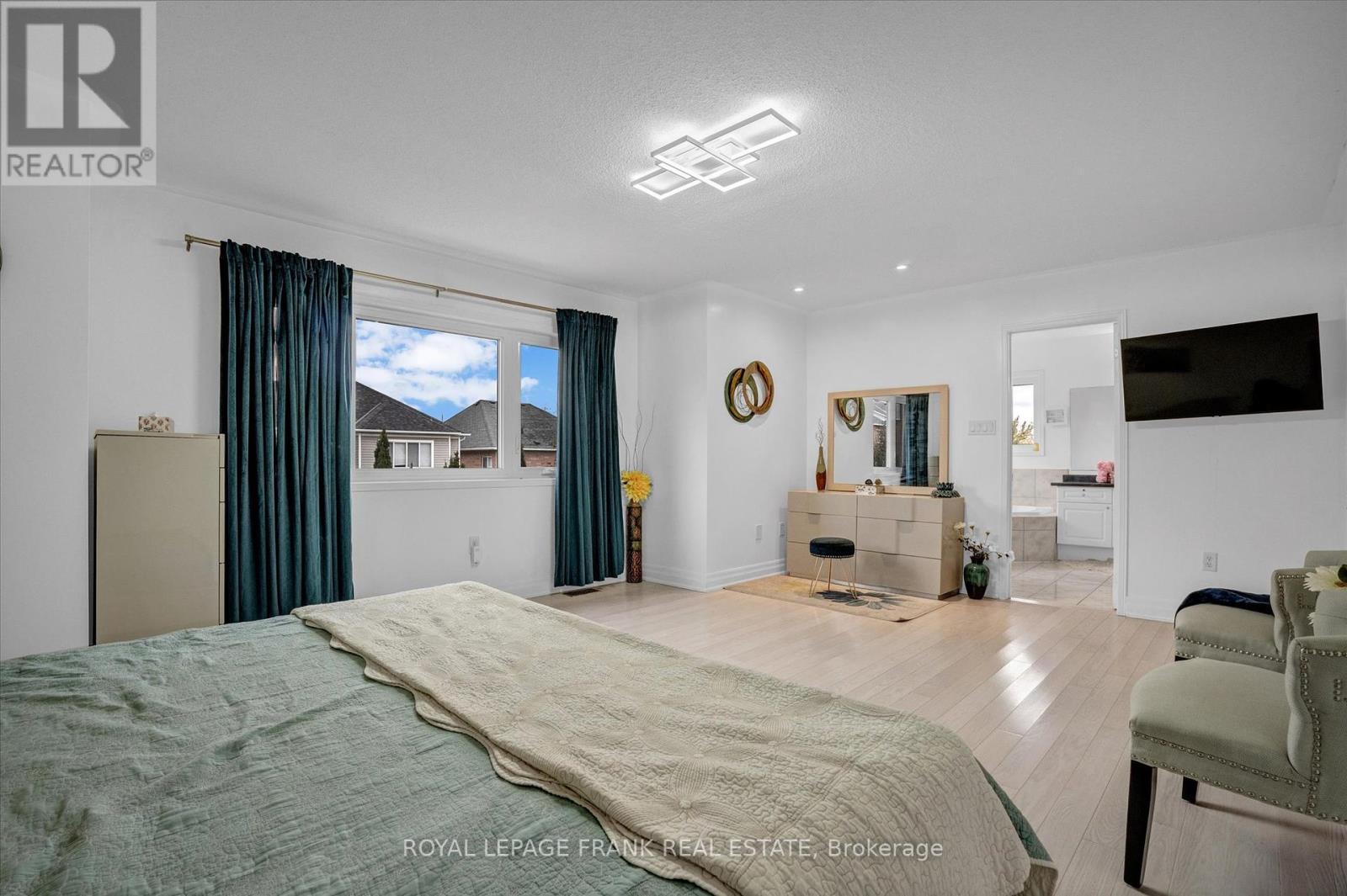 












1330 ALDERGROVE DRIVE

,
Oshawa (Taunton),




Ontario
L1K2Y6

