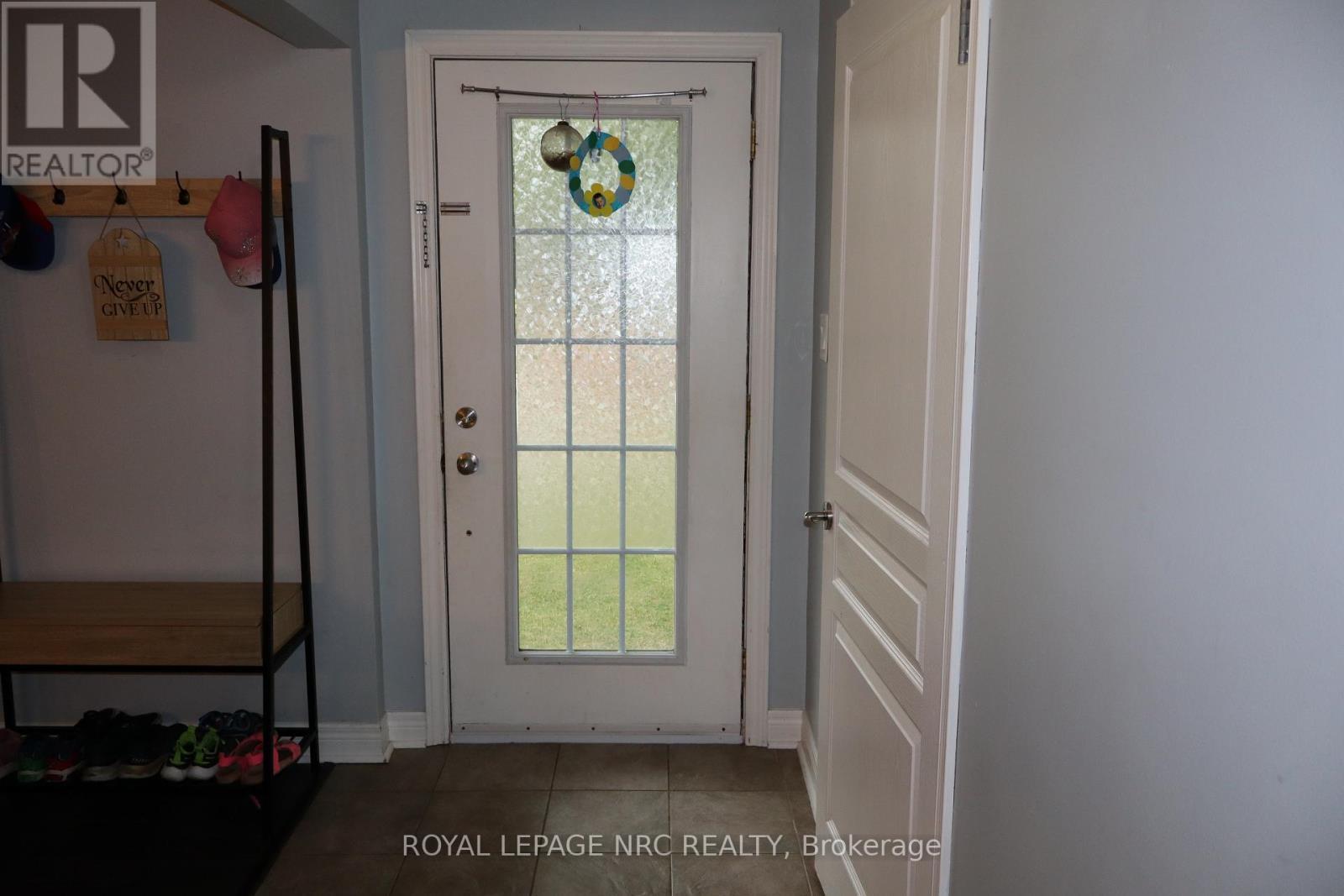 












3071 BASSWOOD COURT

,
Niagara Falls (Church's Lane),




Ontario
L2J2G9

