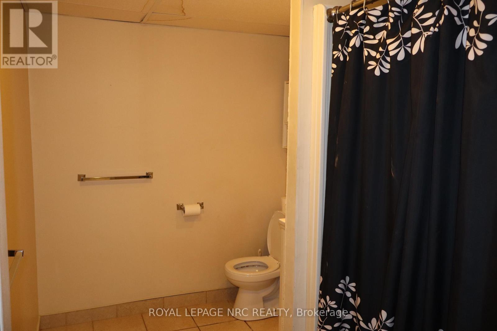 












3071 BASSWOOD COURT

,
Niagara Falls (Church's Lane),




Ontario
L2J2G9

