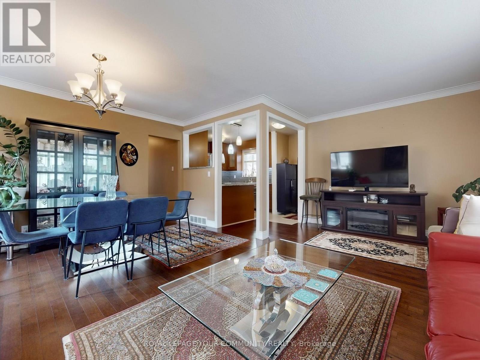 












34 DROXFORD AVENUE

,
Toronto,




Ontario
M1R1K2

