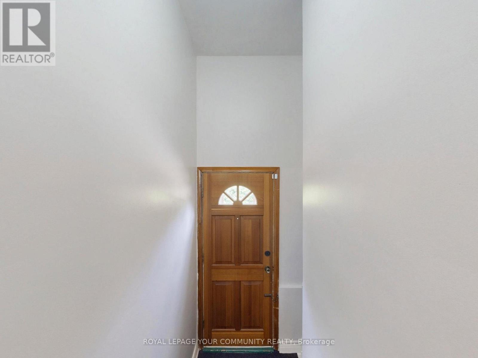 












34 DROXFORD AVENUE

,
Toronto,




Ontario
M1R1K2

