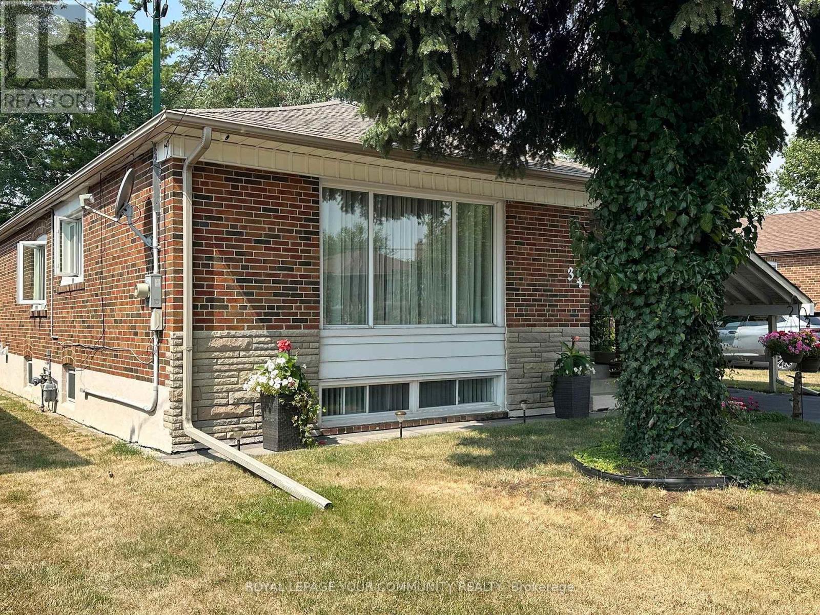 












34 DROXFORD AVENUE

,
Toronto,




Ontario
M1R1K2

