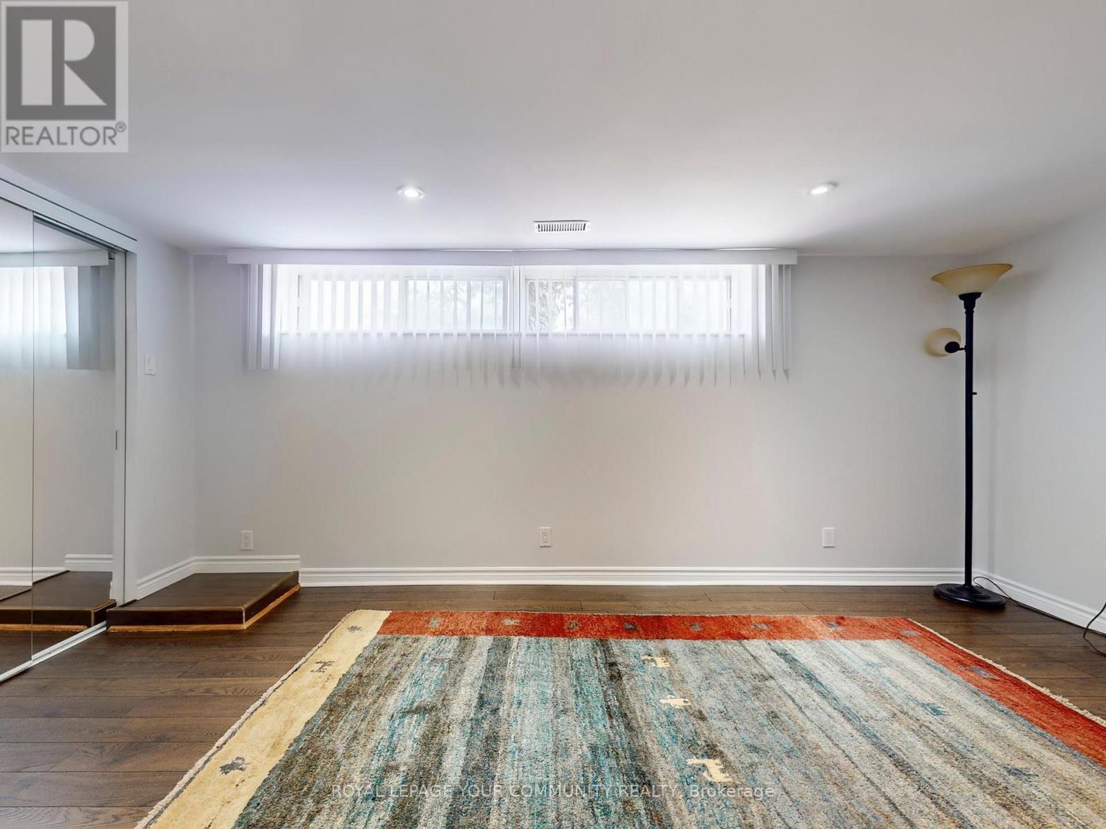 












34 DROXFORD AVENUE

,
Toronto,




Ontario
M1R1K2

