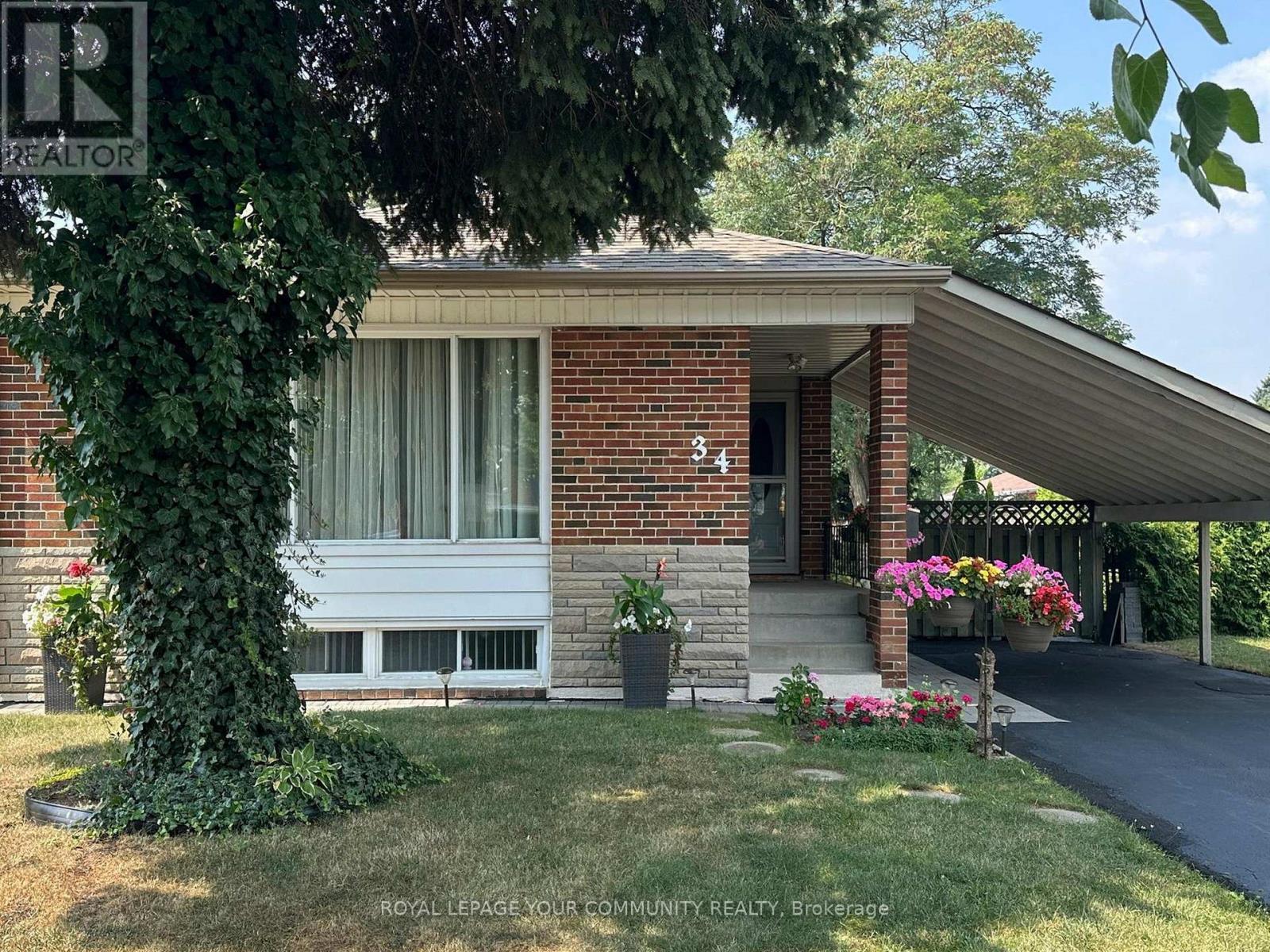 












34 DROXFORD AVENUE

,
Toronto,




Ontario
M1R1K2

