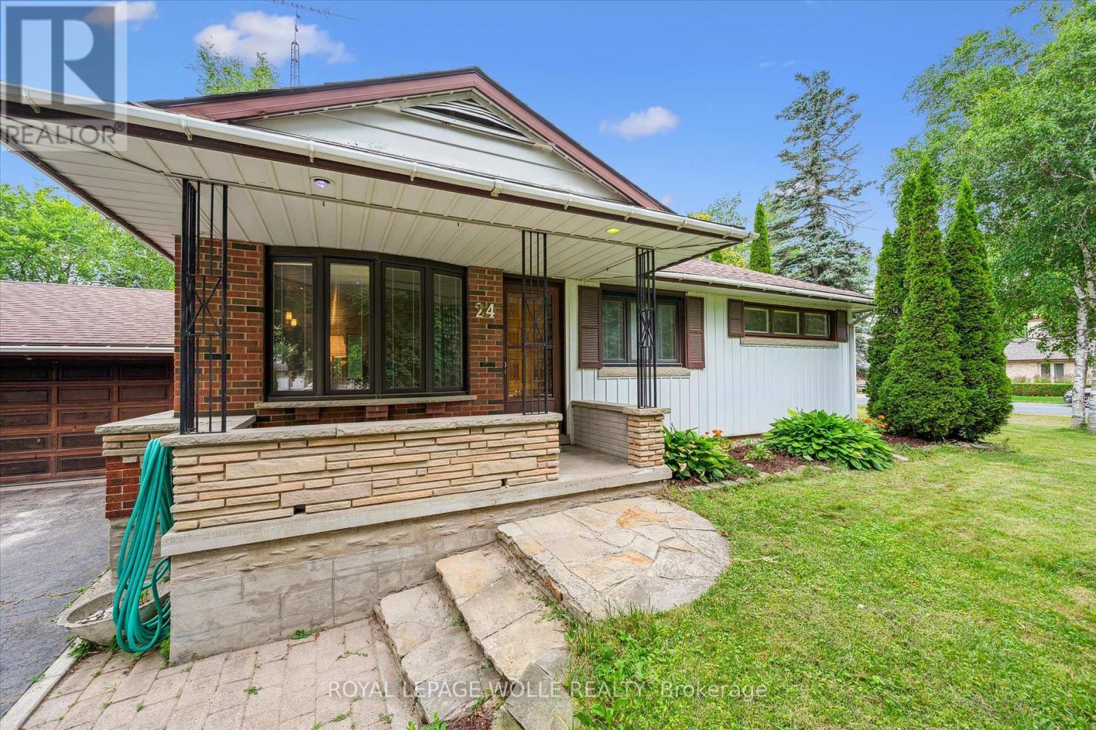 












24 PEEL STREET

,
Woolwich,




Ontario
N0B2V0

