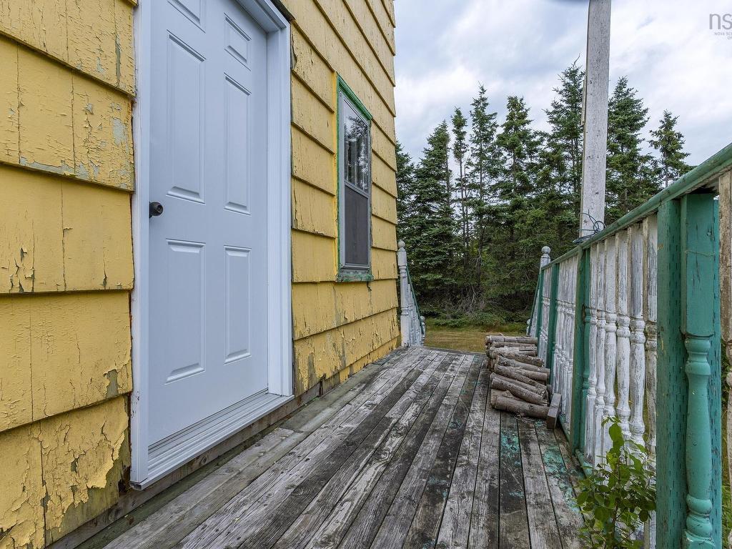 












42 Moser River North Road

,
Moser River,




NS
B0J 2K0

