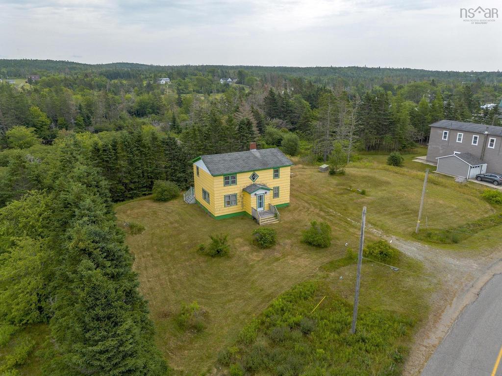 












42 Moser River North Road

,
Moser River,




NS
B0J 2K0

