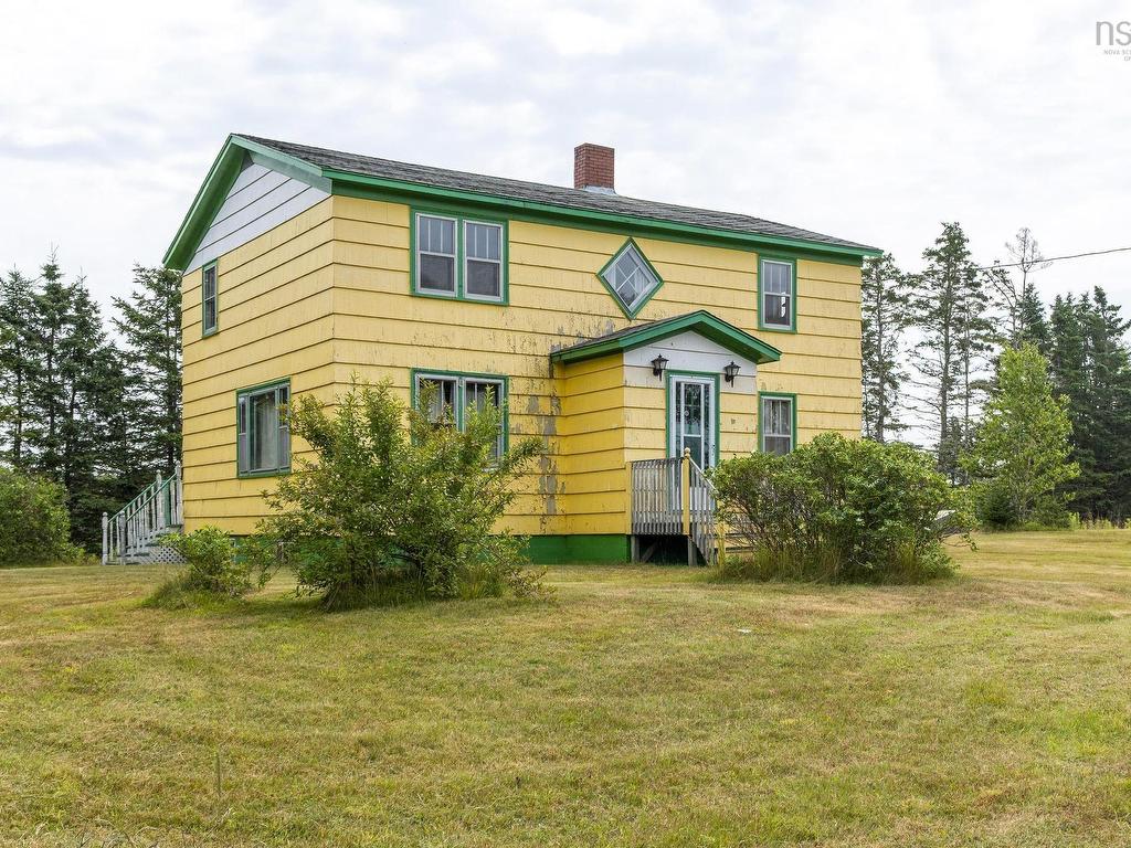 












42 Moser River North Road

,
Moser River,




NS
B0J 2K0

