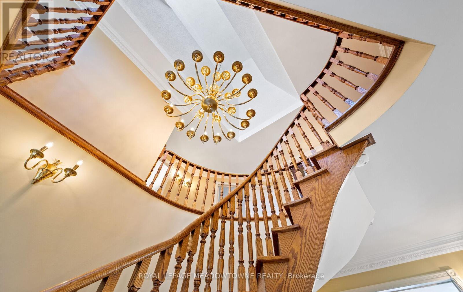 












36 SHADYWOOD ROAD

,
Brampton,




Ontario
L6Z4M1

