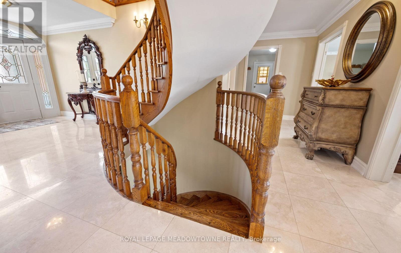 












36 SHADYWOOD ROAD

,
Brampton,




Ontario
L6Z4M1

