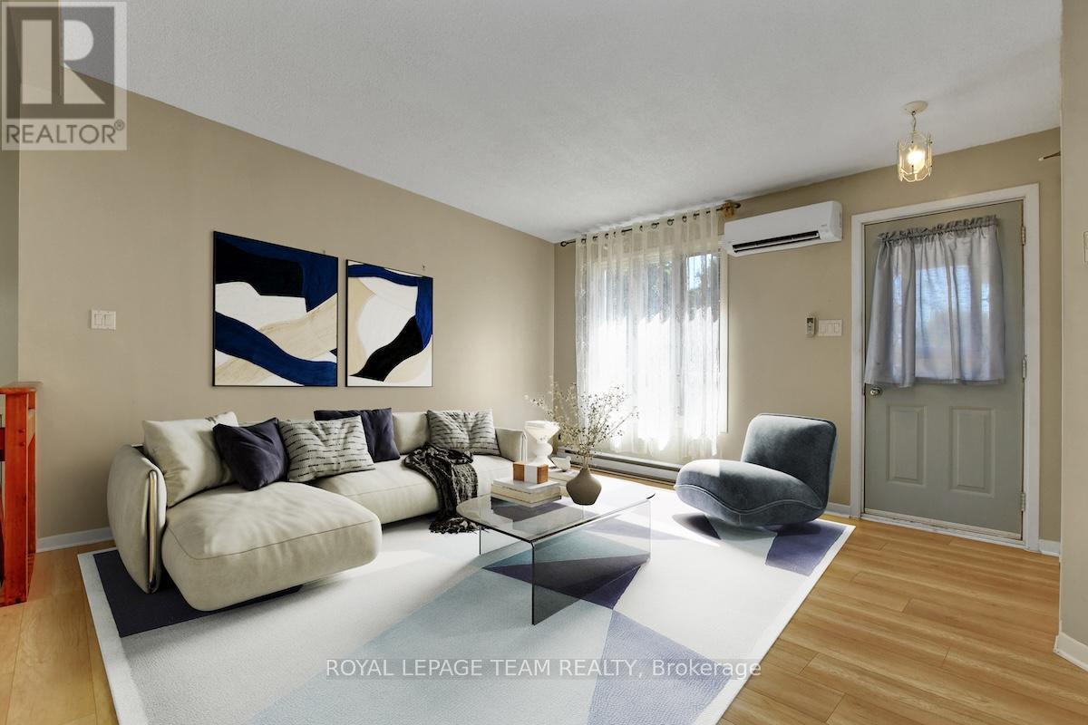 












8055 COUNTY RD. 44 ROAD

,
Edwardsburgh/Cardinal,




Ontario
K0E1X0

