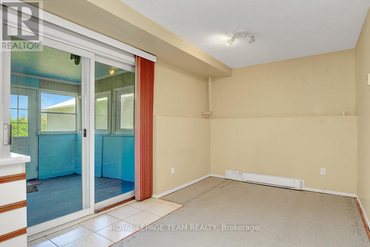 












8055 COUNTY RD. 44 ROAD

,
Edwardsburgh/Cardinal,




Ontario
K0E1X0

