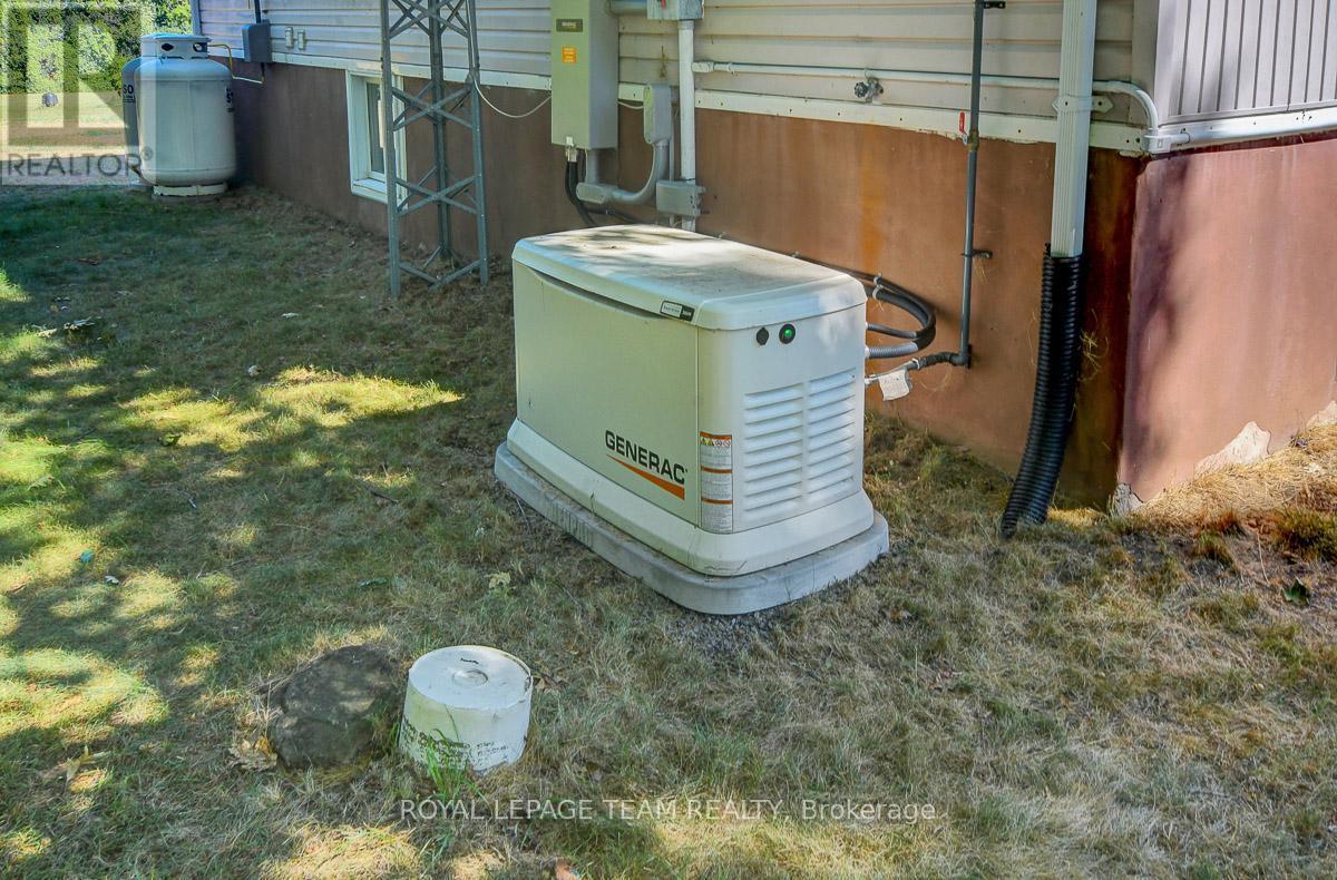 












8055 COUNTY RD. 44 ROAD

,
Edwardsburgh/Cardinal,




Ontario
K0E1X0

