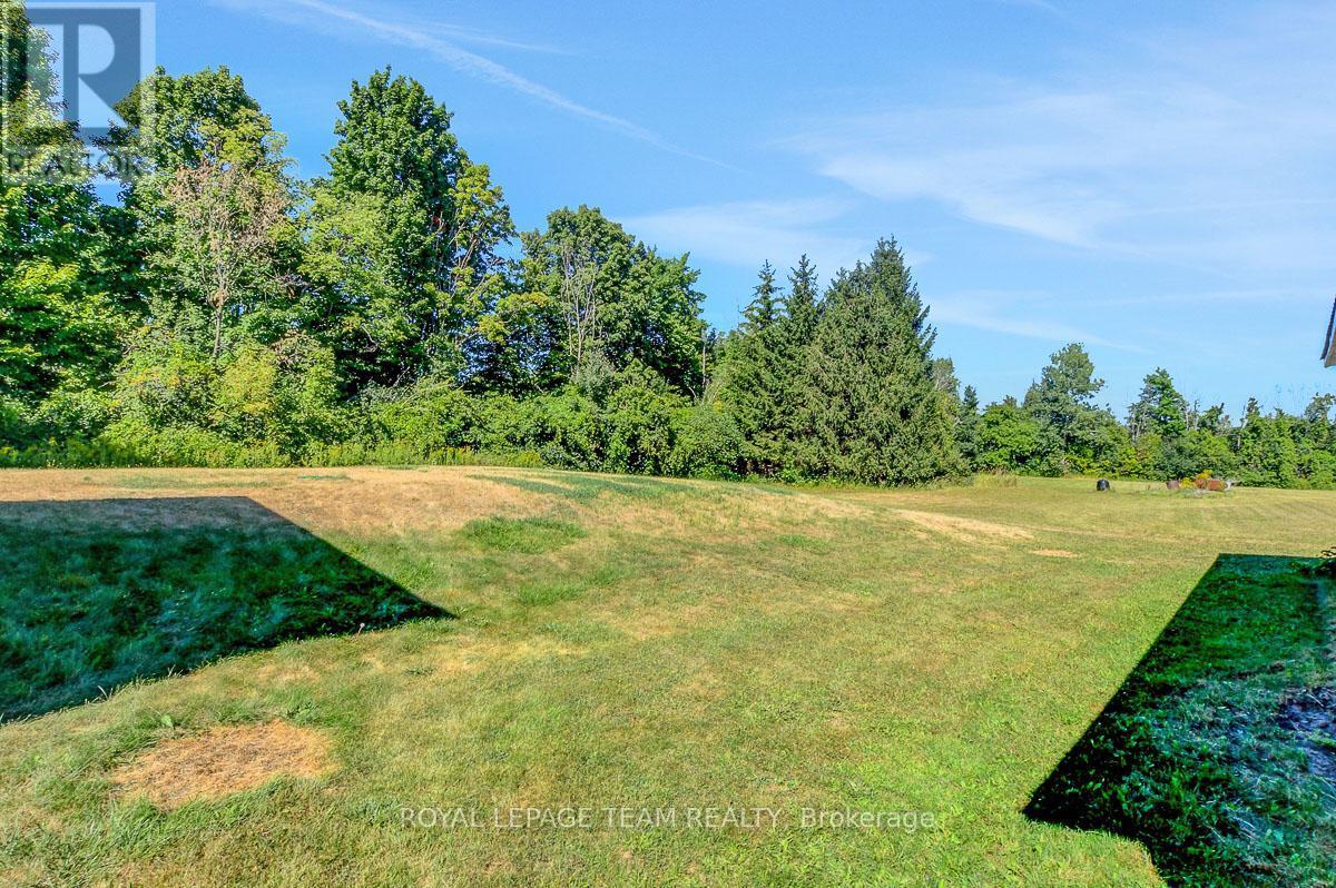 












8055 COUNTY RD. 44 ROAD

,
Edwardsburgh/Cardinal,




Ontario
K0E1X0

