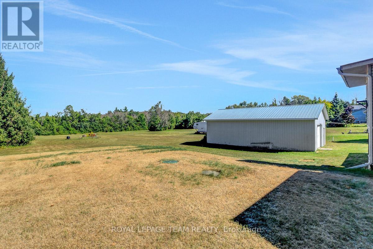 












8055 COUNTY RD. 44 ROAD

,
Edwardsburgh/Cardinal,




Ontario
K0E1X0

