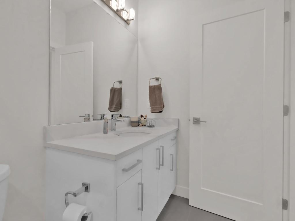 









115


Wyndham

Crescent, 23,
Kelowna,




BC
V1V 1Z1

