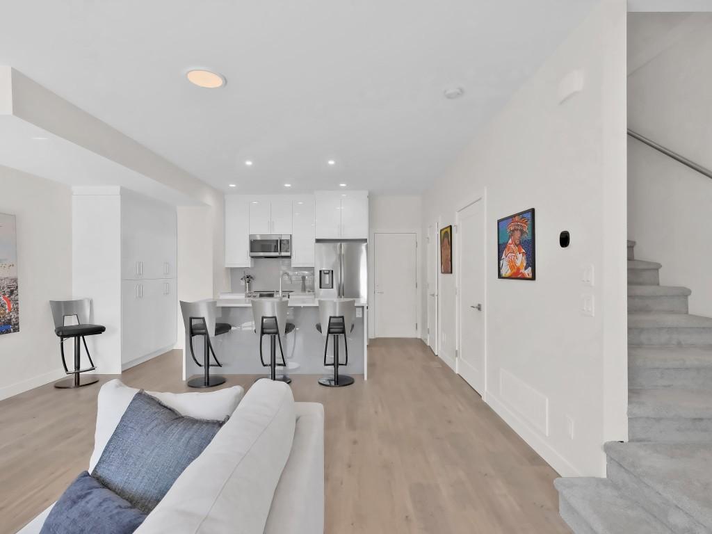 









115


Wyndham

Crescent, 23,
Kelowna,




BC
V1V 1Z1

