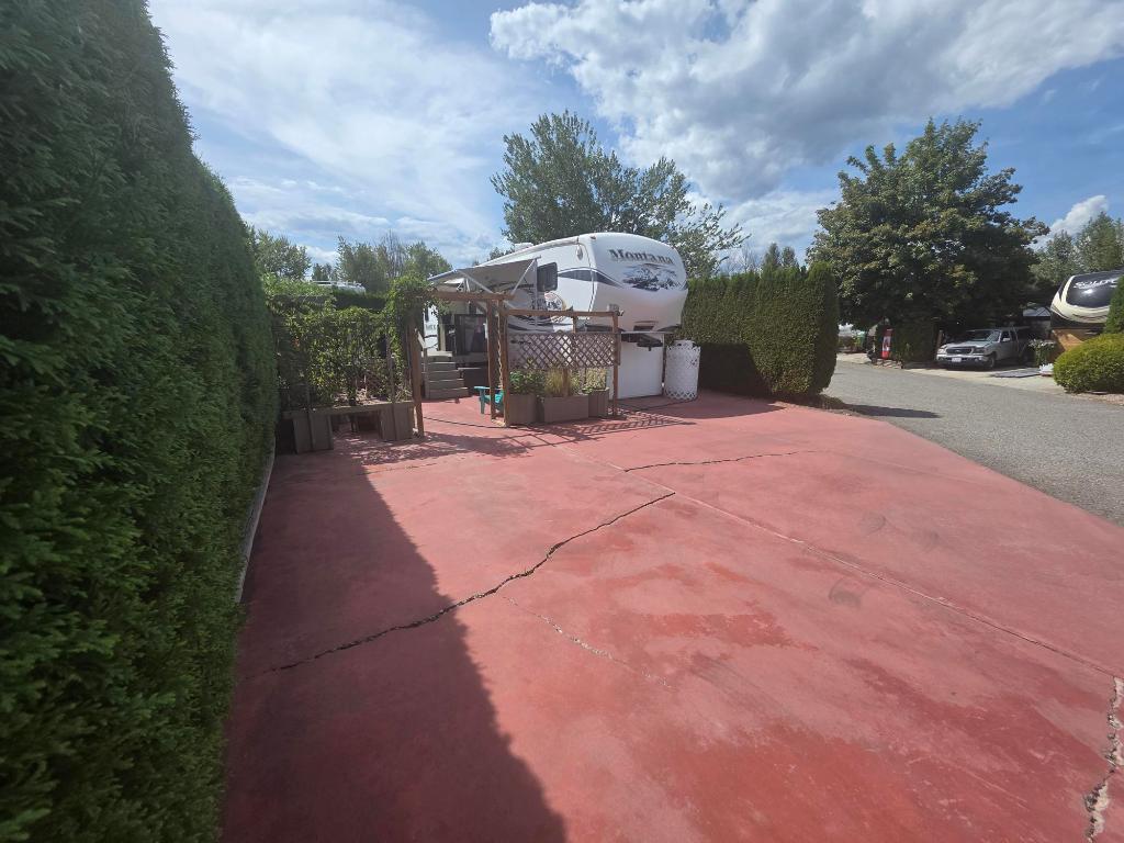 









415


Commonwealth

Road, 531,
Kelowna,







BC
V4V 1P4

