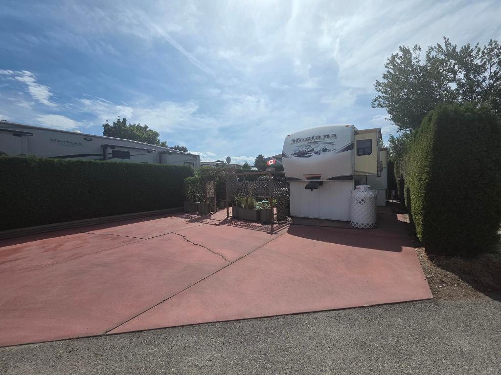 









415


Commonwealth

Road, 531,
Kelowna,







BC
V4V 1P4

