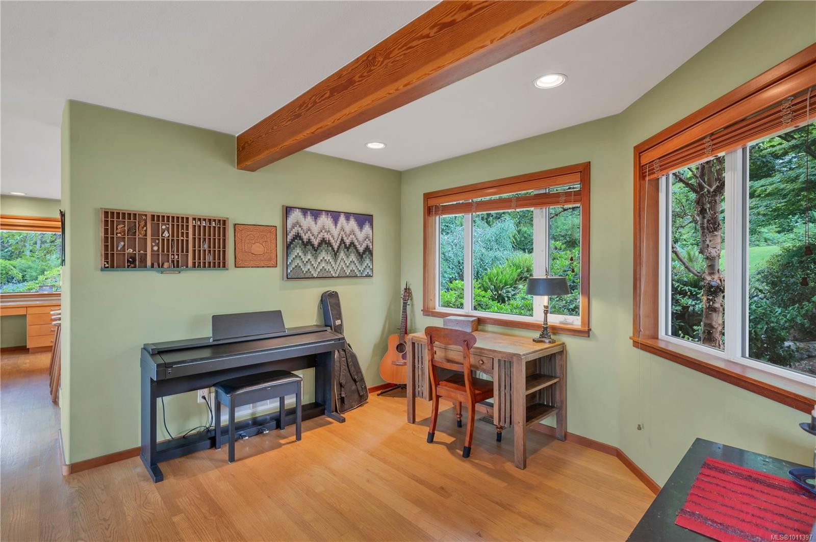 









1418


Schooner

Rd,
Quadra Island,




BC
V0P 1H0

