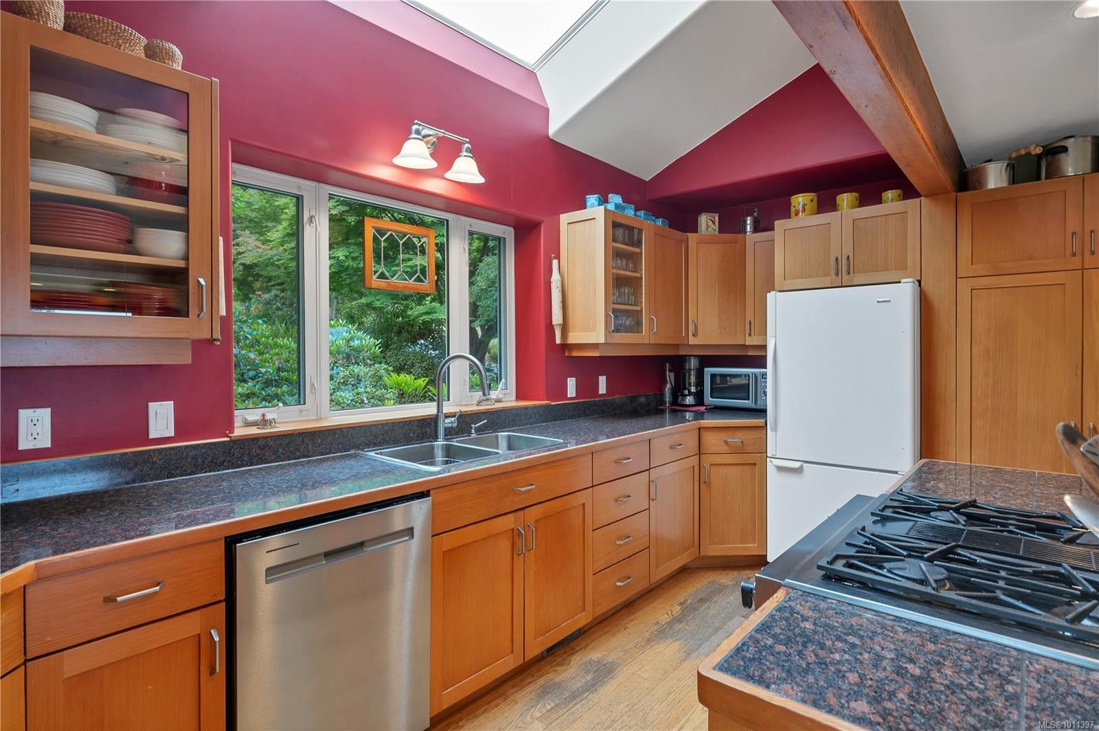









1418


Schooner

Rd,
Quadra Island,




BC
V0P 1H0

