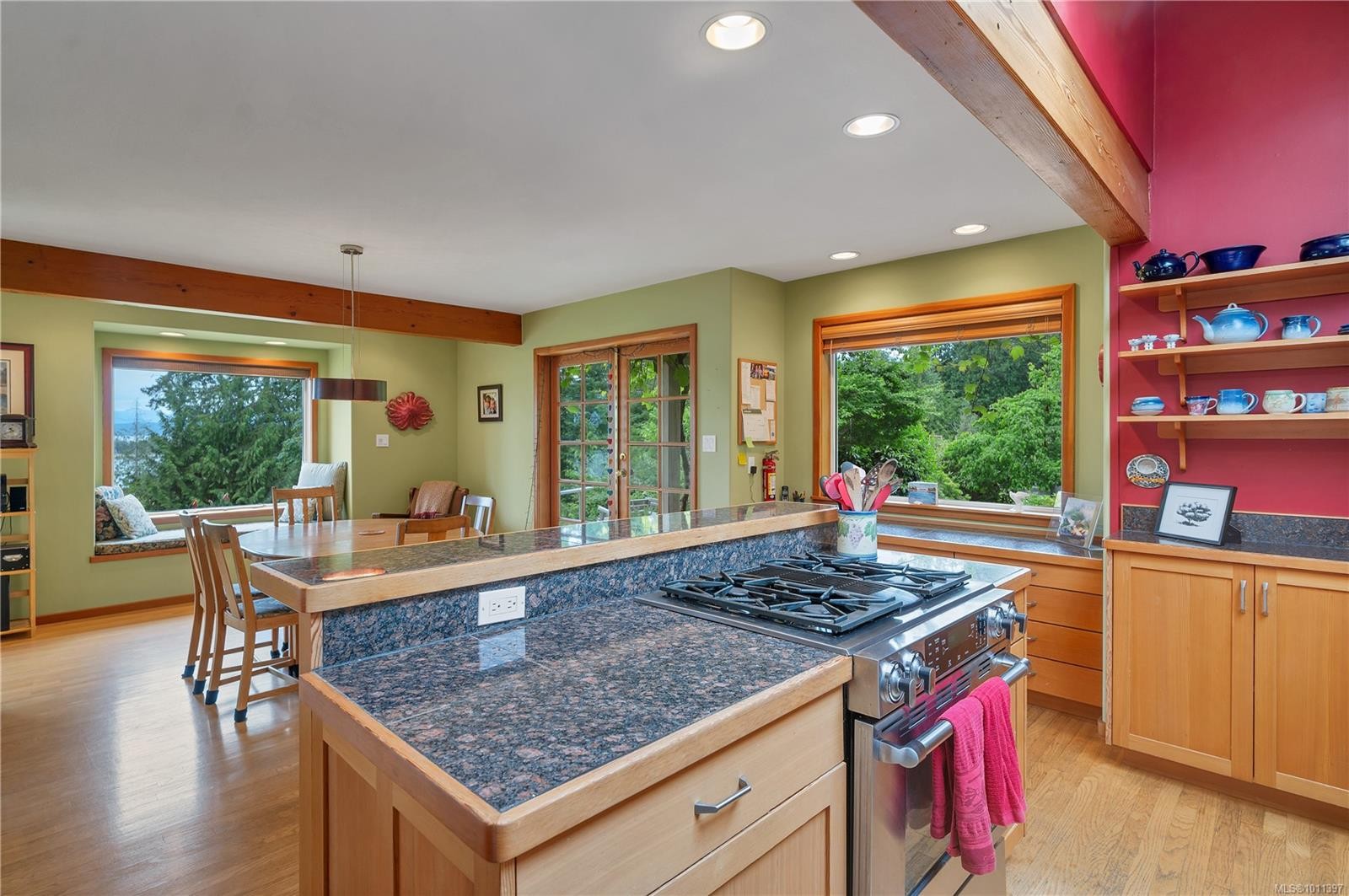 









1418


Schooner

Rd,
Quadra Island,




BC
V0P 1H0

