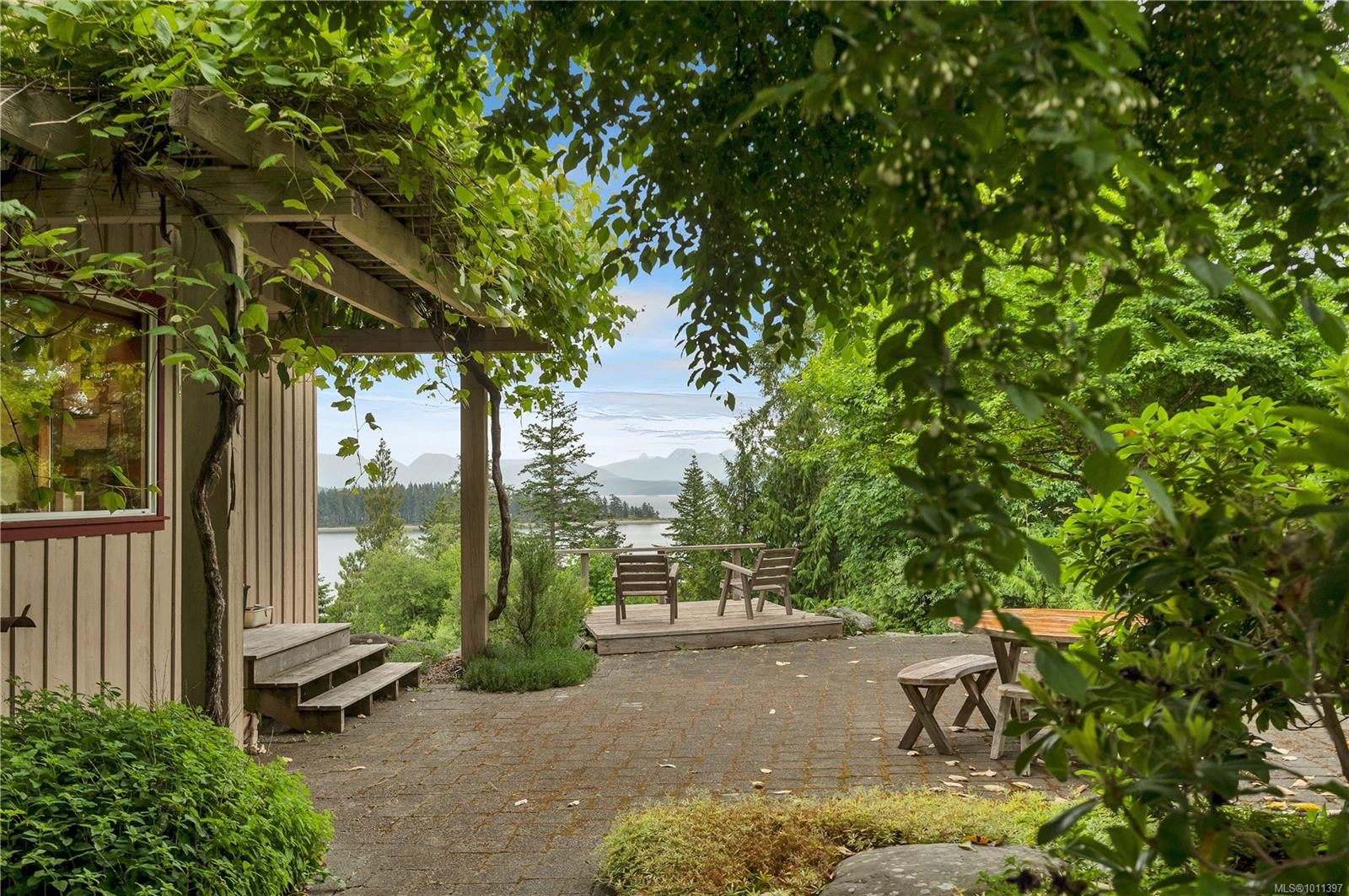 









1418


Schooner

Rd,
Quadra Island,




BC
V0P 1H0

