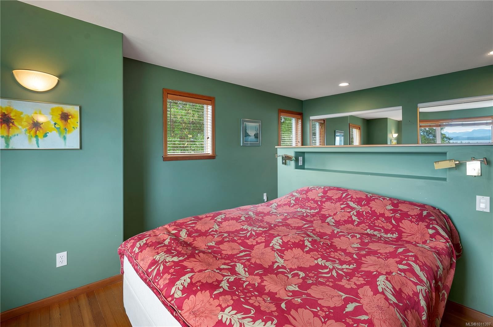 









1418


Schooner

Rd,
Quadra Island,




BC
V0P 1H0

